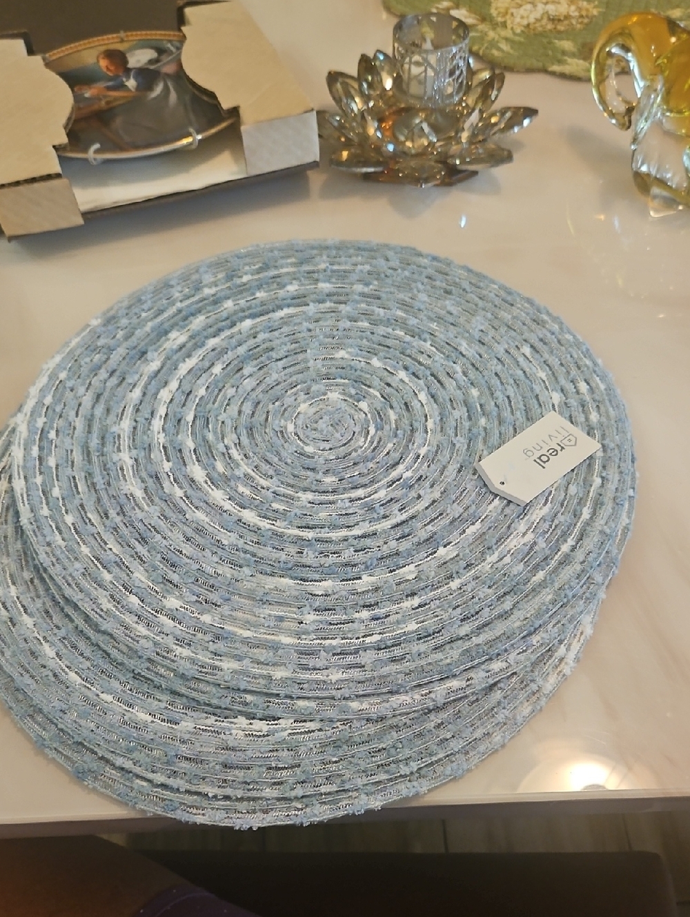 Real Living Placemats Set Of 4 NWT Blue Tones W White Round